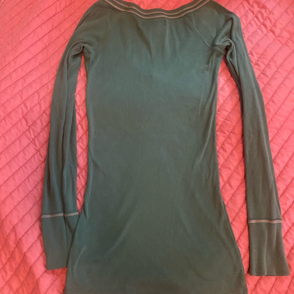 Vintage Y2K Hollister long sleeve - Picture 3 of 3